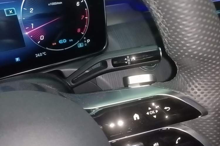 Used Mercedes-Benz C-Class 2022 C 200 L Sport Edition Gear Lever
