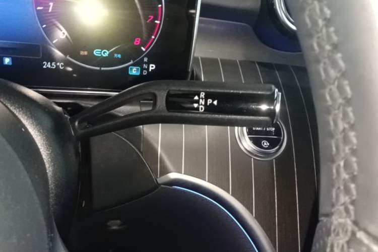 Used Mercedes-Benz C-Class 2022 Restyled C 260 L Sport Edition Gear Lever