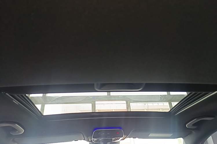 Used Mercedes-Benz C-Class 2022 C 200 L Sport Edition Headliner