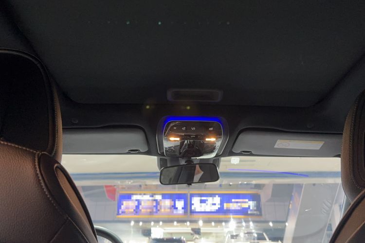 Used Mercedes-Benz C-Class 2022 C 200 L Sport Edition Headliner