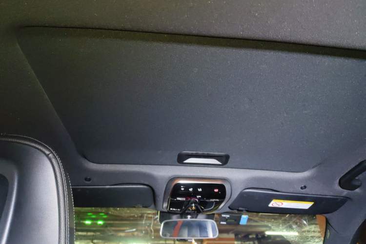 Used Mercedes-Benz C-Class 2022 C 200 L Sport Edition Headliner