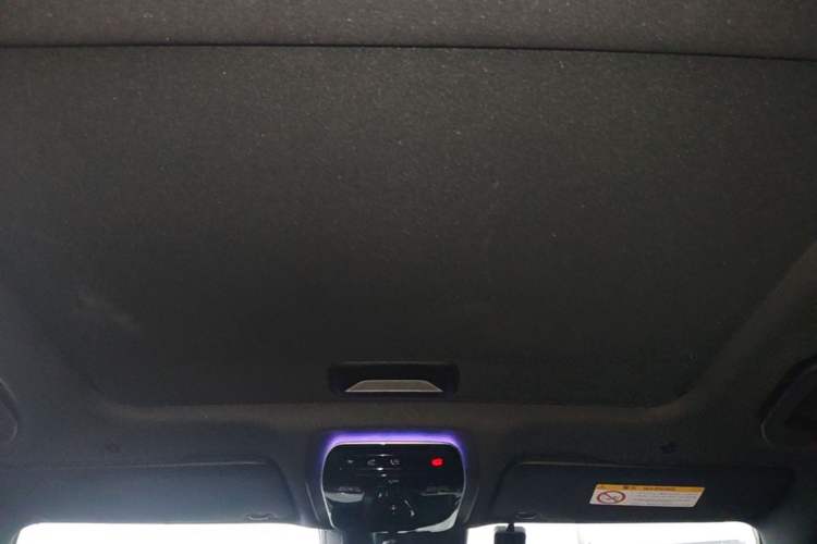 Used Mercedes-Benz C-Class 2022 C 200 L Sport Edition Headliner