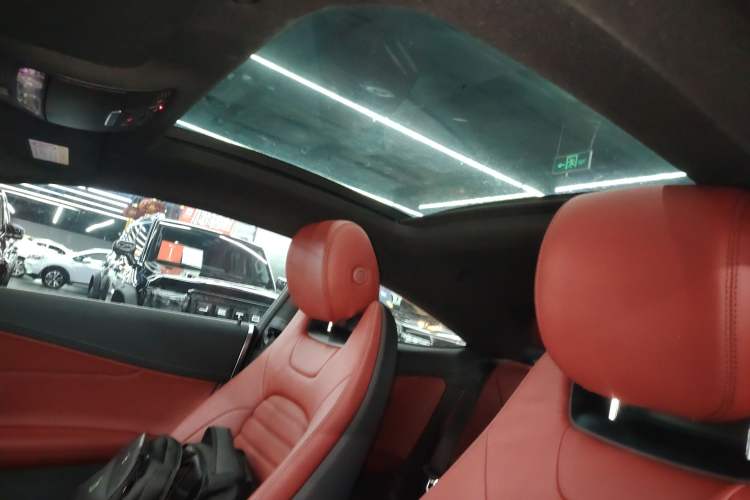 Used Mercedes-Benz C-Class 2022 Refresh C 200 Coupe Headliner