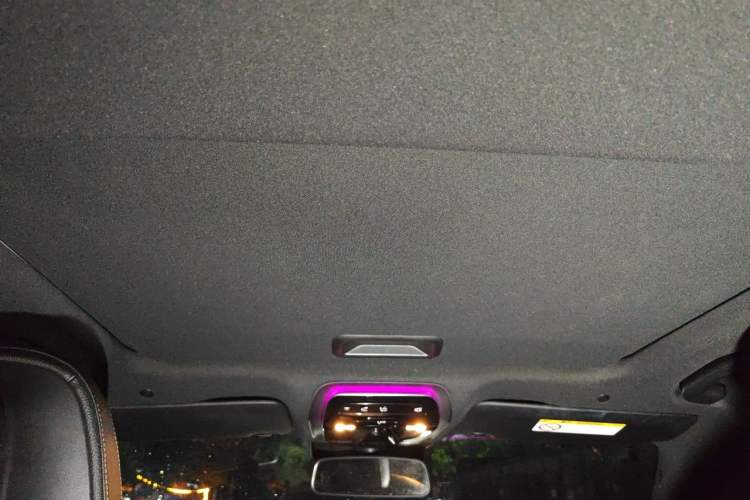 Used Mercedes-Benz C-Class 2022 C 200 L Sport Edition Headliner