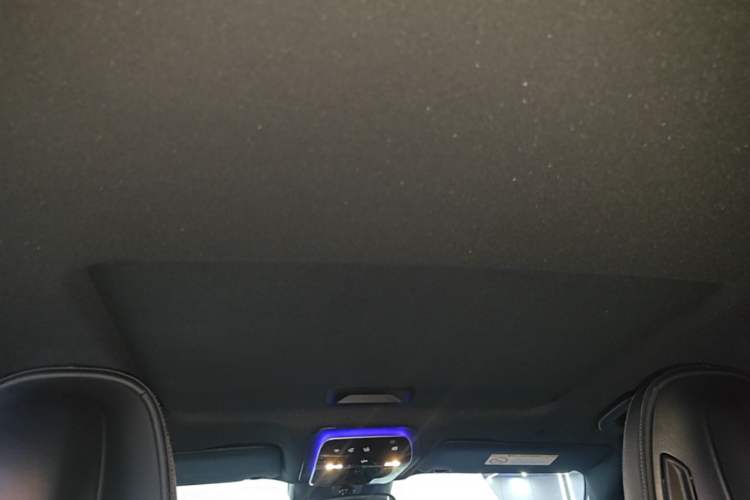 Used Mercedes-Benz C-Class 2022 Restyled C 200 L Sport Edition Headliner