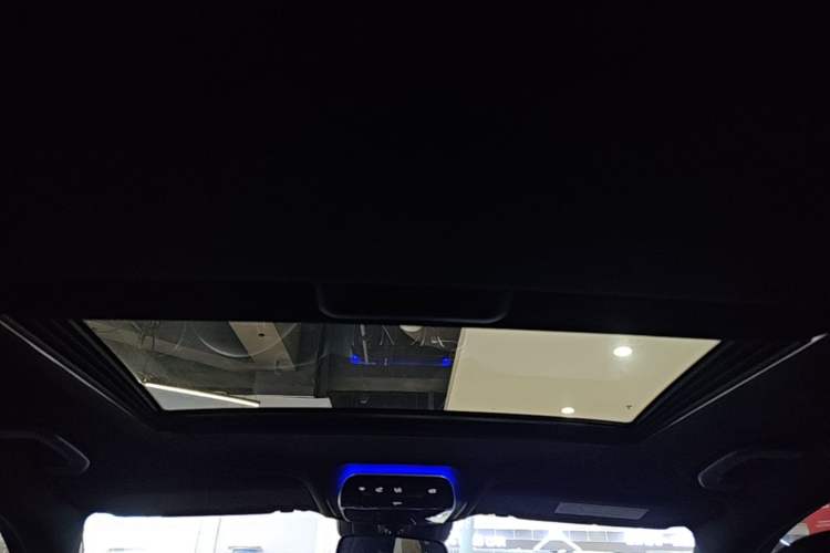 Used Mercedes-Benz C-Class 2022 C 200 L Sport Edition Headliner