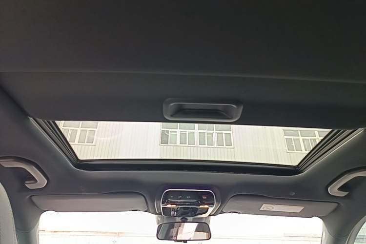 Used Mercedes-Benz C-Class 2022 C 200 L Sport Edition Headliner