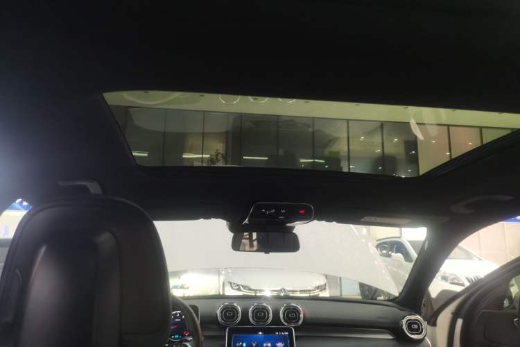 Used Mercedes-Benz C-Class  Headliner