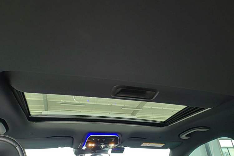 Used Mercedes-Benz C-Class 2022 Restyled C 200 L Sport Edition Headliner
