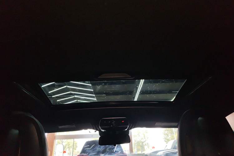 Used Mercedes-Benz C-Class 2022 C 200 L Sport Edition Headliner