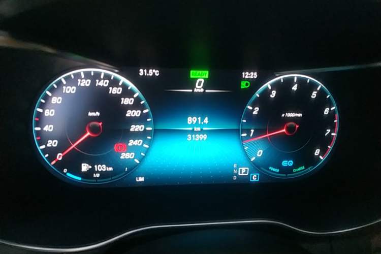 Used Mercedes-Benz C-Class 2022 Refreshed C 260 Coupe Instrument Cluster