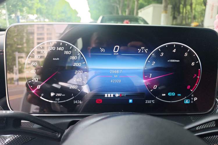 Used Mercedes-Benz C-Class 2022 Restyled C 260 L Sport Edition Instrument Cluster