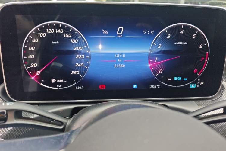 Used Mercedes-Benz C-Class 2022 Restyled C 260 L Sport Edition Instrument Cluster