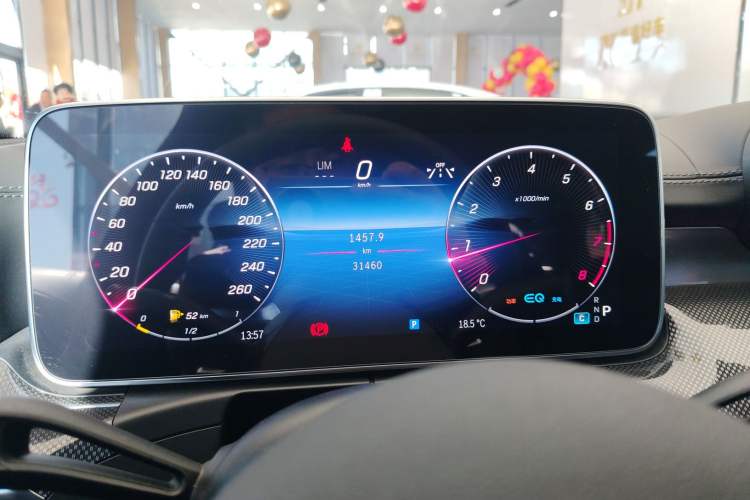Used Mercedes-Benz C-Class 2022 Restyled C 260 L Sport Edition Instrument Cluster