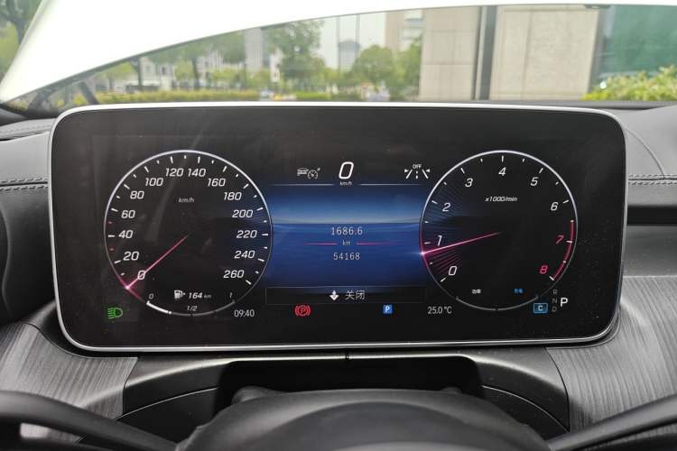 Used Mercedes-Benz C-Class 2022 Restyled C 260 L Sport Edition Instrument Cluster