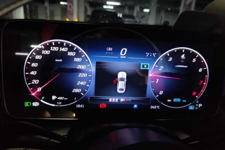 Used Mercedes-Benz C-Class 2022 Restyled C 200 L Sport Edition Instrument Cluster