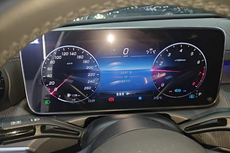 Used Mercedes-Benz C-Class 2022 Restyled C 200 L Sport Edition Instrument Cluster