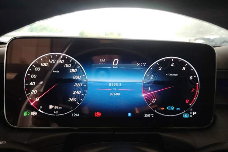 Used Mercedes-Benz C-Class 2022 C 200 L Sport Edition Instrument Cluster