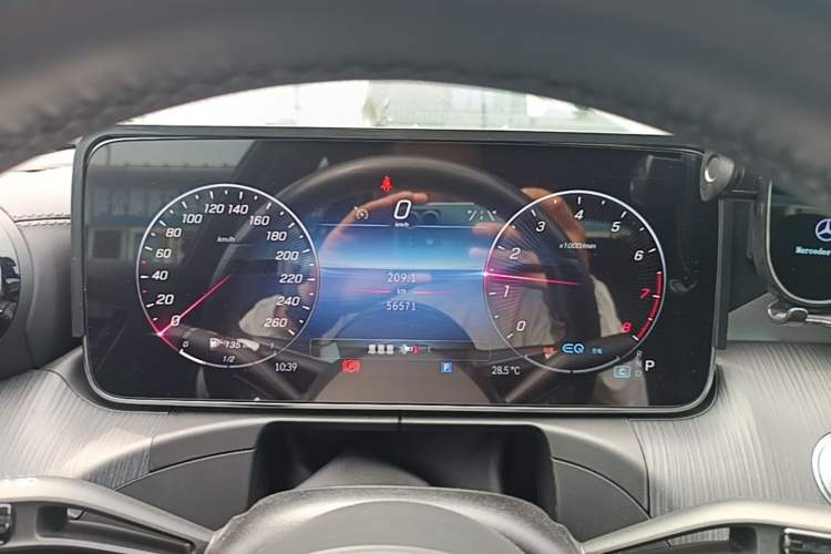 Used Mercedes-Benz C-Class 2022 C 200 L Sport Edition Instrument Cluster