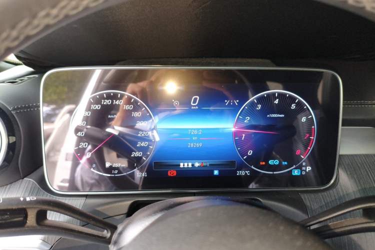 Used Mercedes-Benz C-Class 2022 C 260 L Obsidian Night Sport Edition Instrument Cluster