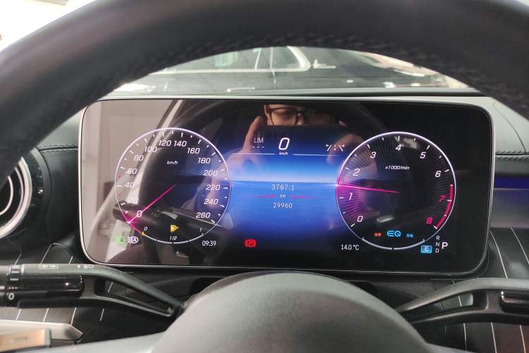Used Mercedes-Benz C-Class 2022 C 200 L Sport Edition Instrument Cluster