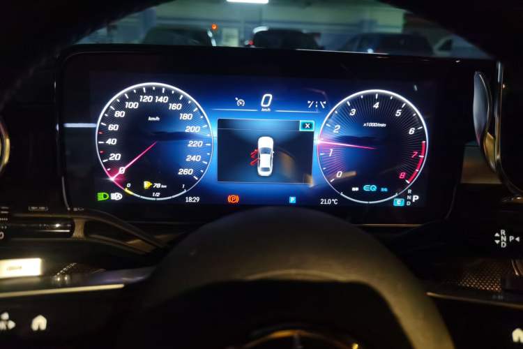 Used Mercedes-Benz C-Class 2022 Restyled C 260 L Sport Edition Instrument Cluster