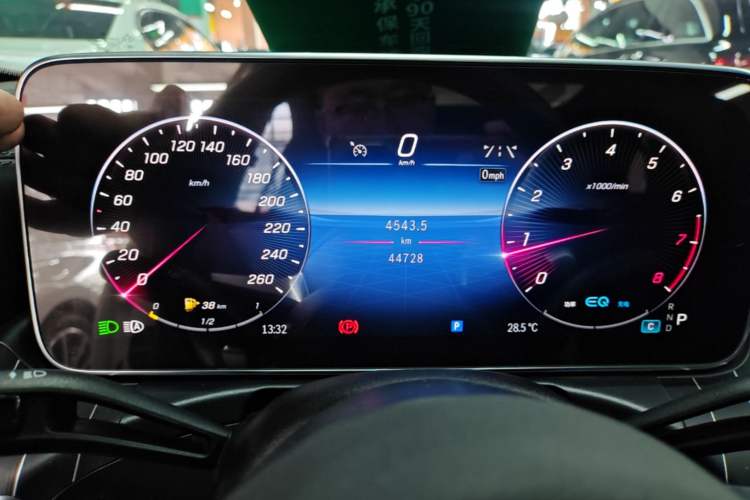 Used Mercedes-Benz C-Class 2022 Restyled C 260 L Sport Edition Instrument Cluster