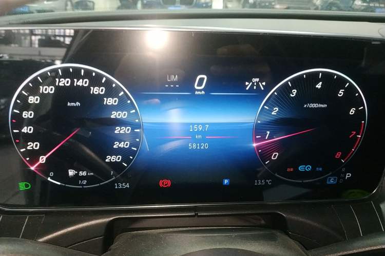 Used Mercedes-Benz C-Class 2022 Restyled C 200 L Sport Edition Instrument Cluster