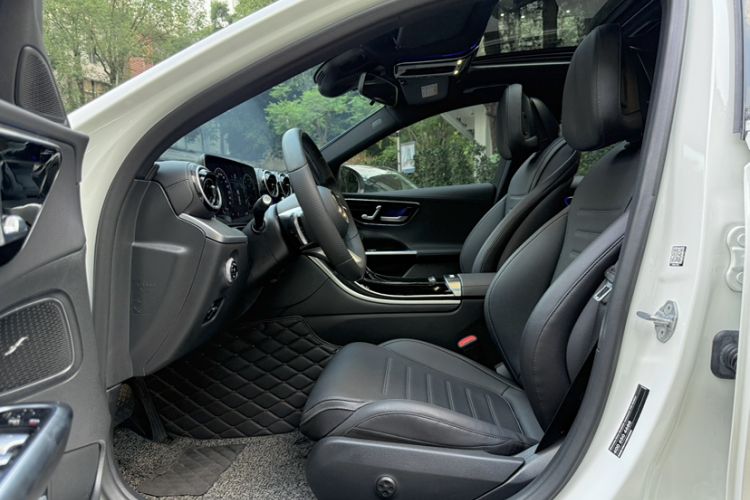 Used Mercedes-Benz C-Class 2022 C 200 L Sport Edition Interior 1