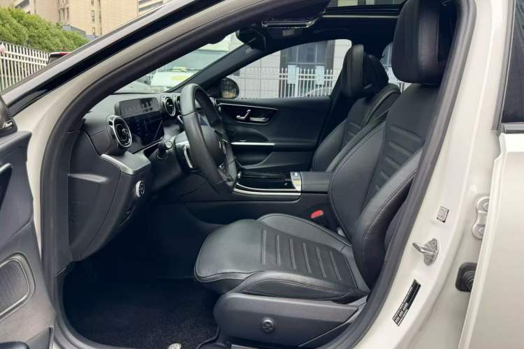 Used Mercedes-Benz C-Class 2022 C 200 L Sport Edition Interior 1