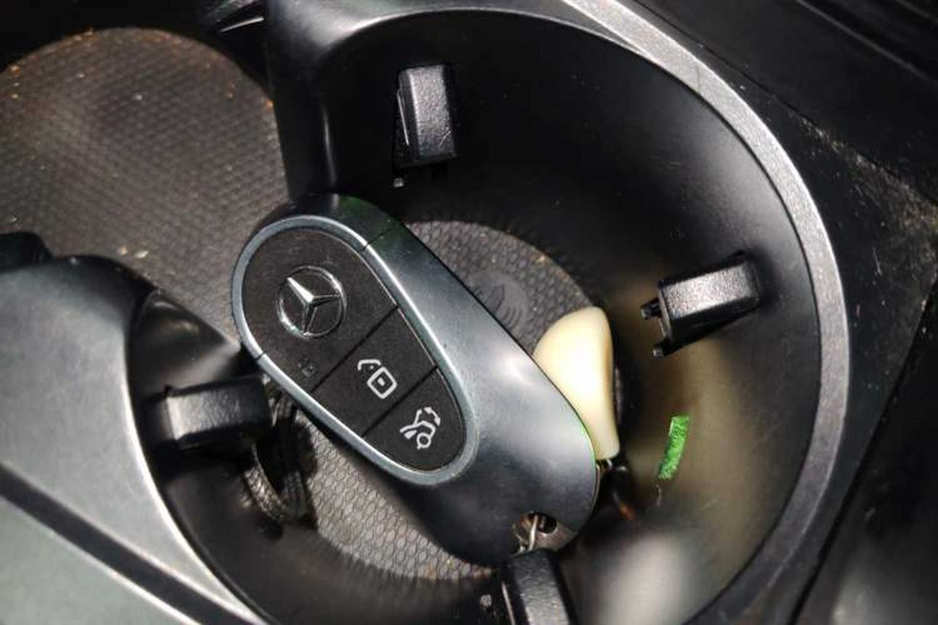 Used Mercedes-Benz C-Class 2022 Restyled C 200 L Sport Edition Interior 1