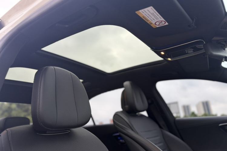 Used Mercedes-Benz C-Class 2022 C 260 L Sport Edition Interior 10