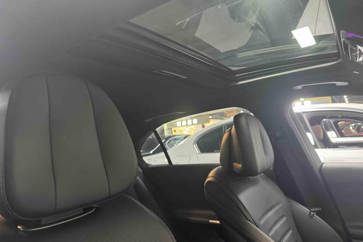 Used Mercedes-Benz C-Class 2022 Restyled C 200 L Sport Edition Interior 11