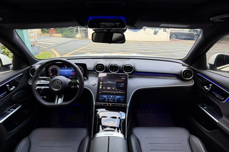 Used Mercedes-Benz C-Class 2022 C 200 L Sport Edition Interior 12