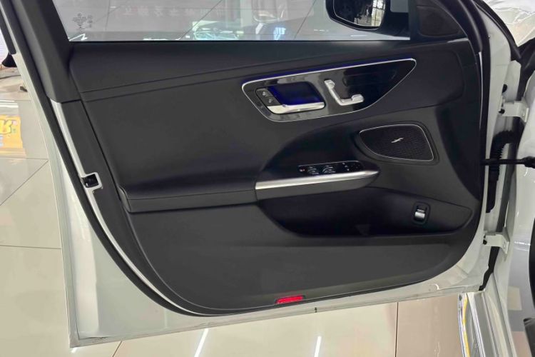 Used Mercedes-Benz C-Class 2022 C 200 L Sport Edition Interior 12