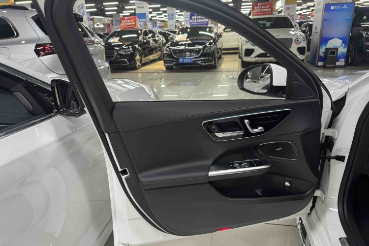 Used Mercedes-Benz C-Class 2022 Restyled C 200 L Sport Edition Interior 12