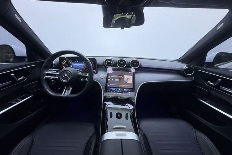 Used Mercedes-Benz C-Class 2022 C 200 L Sport Edition Interior 2