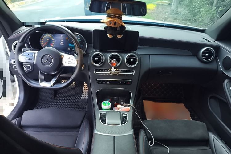 Used Mercedes-Benz C-Class 2022 Refreshed C 260 Coupe Interior 2
