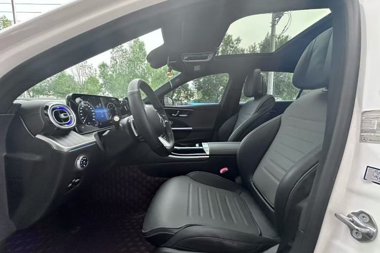 Used Mercedes-Benz C-Class 2022 C 260 L Obsidian Night Sport Edition Interior 2