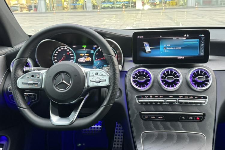 Used Mercedes-Benz C-Class 2022 C 260 Coupe Interior 2