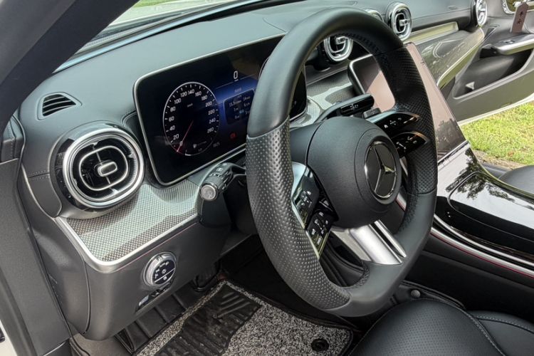 Used Mercedes-Benz C-Class 2022 Restyled C 260 L Sport Edition Interior 2