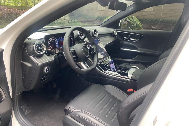 Used Mercedes-Benz C-Class 2022 Restyled C 260 L Sport Edition Interior 2