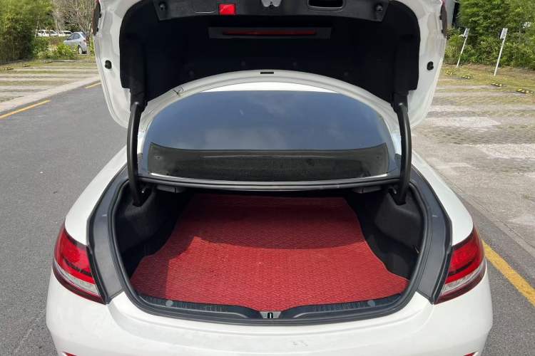 Used Mercedes-Benz C-Class 2022 Refreshed C 260 Coupe Interior 3