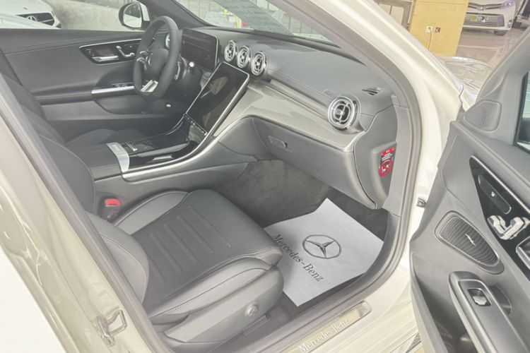 Used Mercedes-Benz C-Class 2022 Restyled C 260 L Sport Edition Interior 3