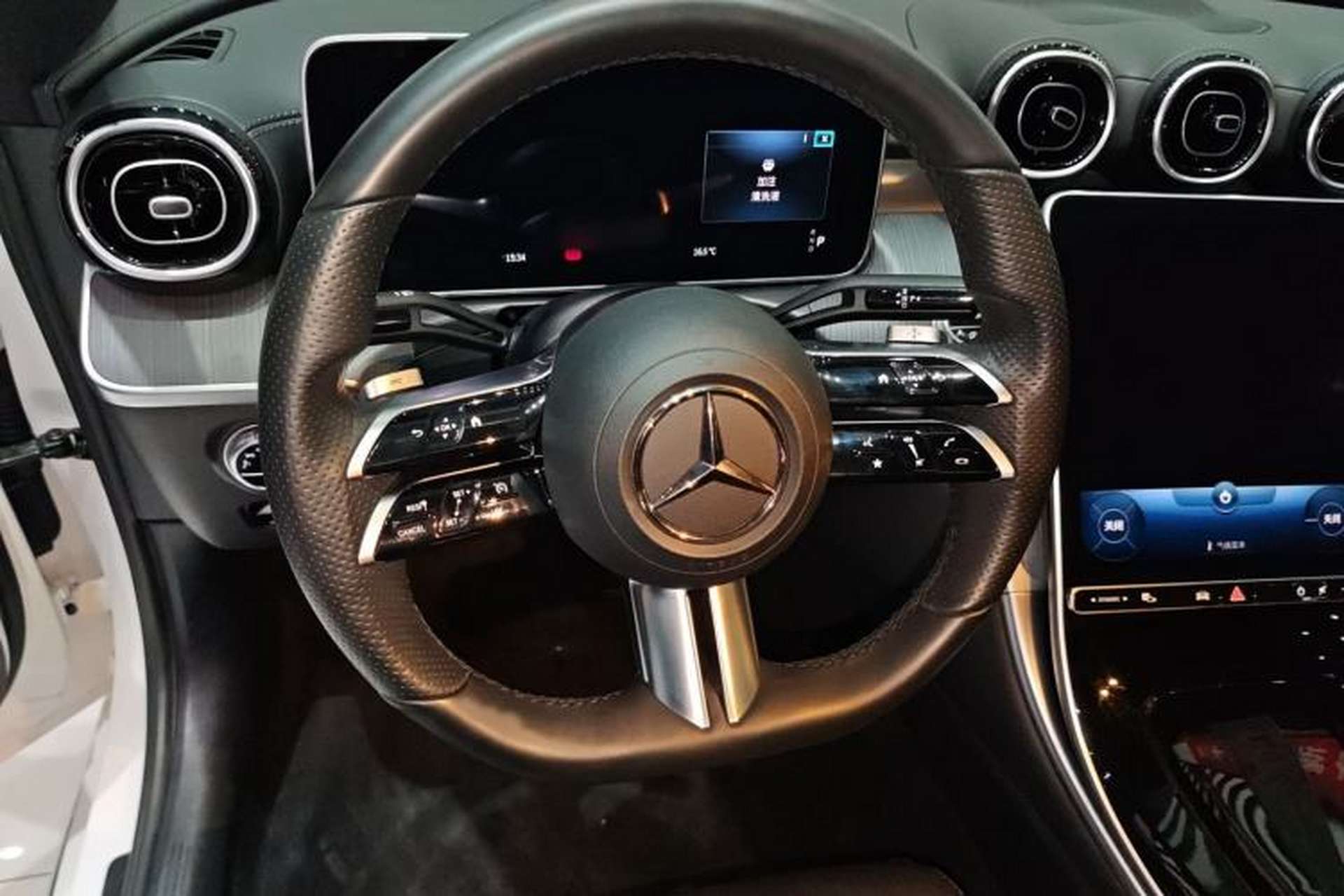 Used Mercedes-Benz C-Class 2022 Restyled C 200 L Sport Edition Interior 3