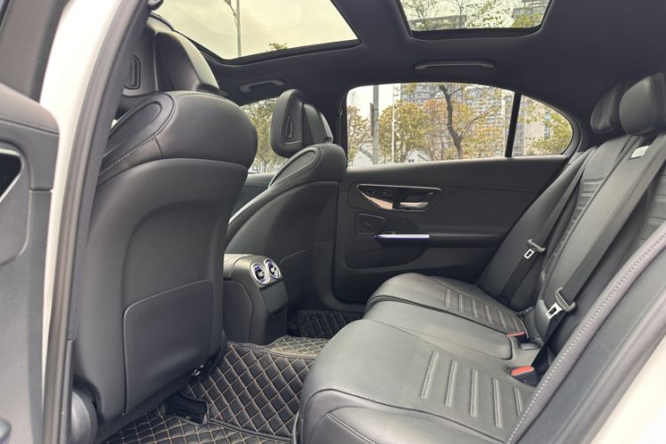 Used Mercedes-Benz C-Class 2022 Restyled C 260 L Sport Edition Interior 3