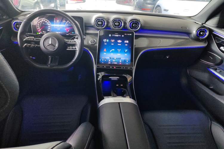 Used Mercedes-Benz C-Class 2022 Restyled C 260 L Sport Edition Interior 3