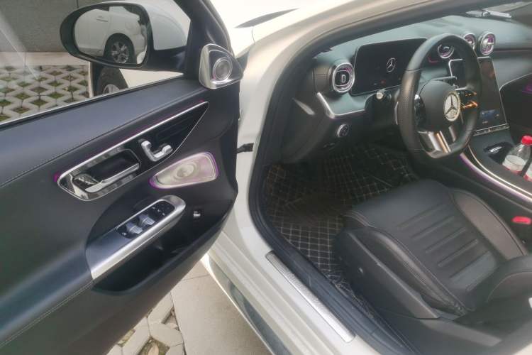 Used Mercedes-Benz C-Class 2022 C 200 L Sport Edition Interior 3