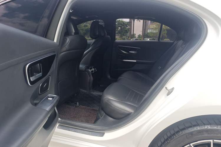 Used Mercedes-Benz C-Class 2022 Restyled C 200 L Sport Edition Interior 3
