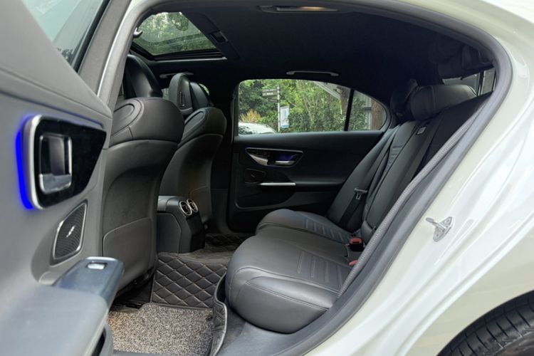 Used Mercedes-Benz C-Class 2022 C 200 L Sport Edition Interior 4